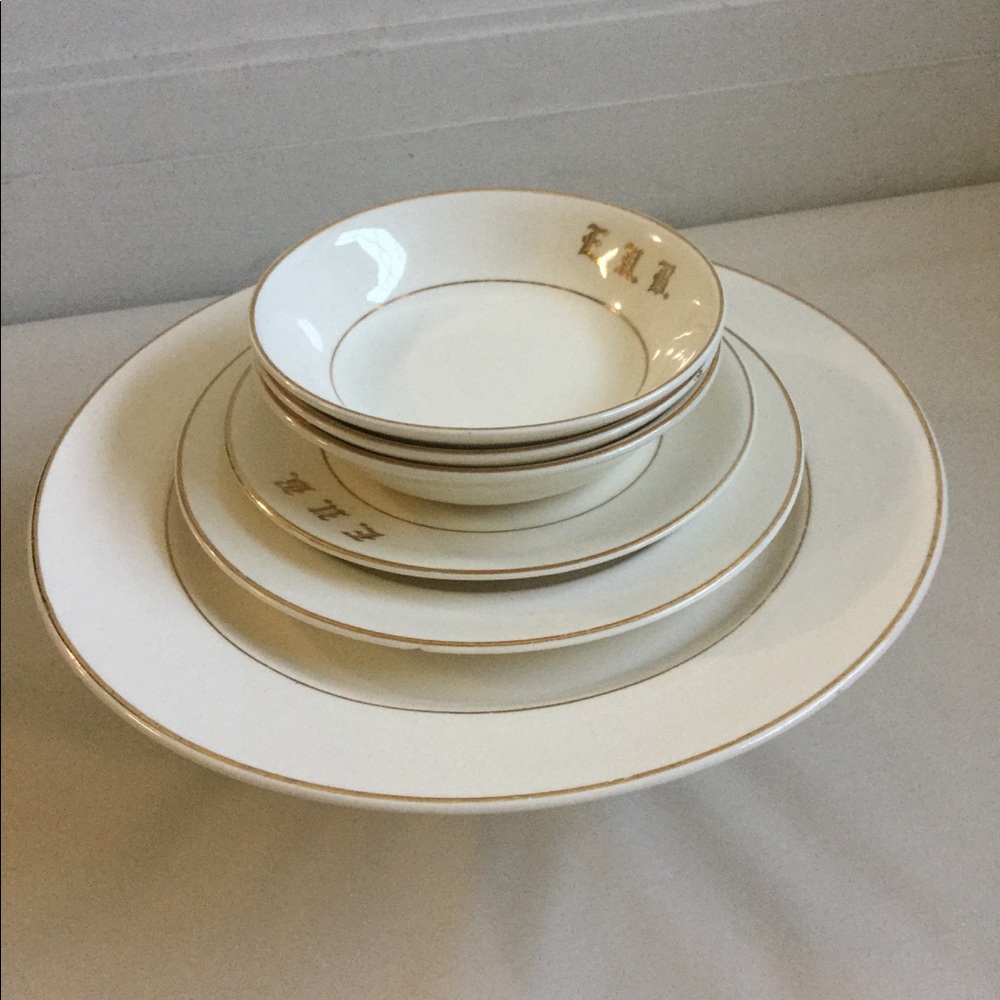 SALEM Vintage Collection 23 KARAT GOLD Made in USA